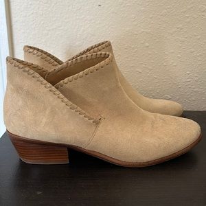 Jack Rogers tan booties